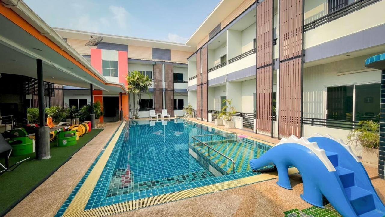 The S.G Hotel Buriram Extérieur photo