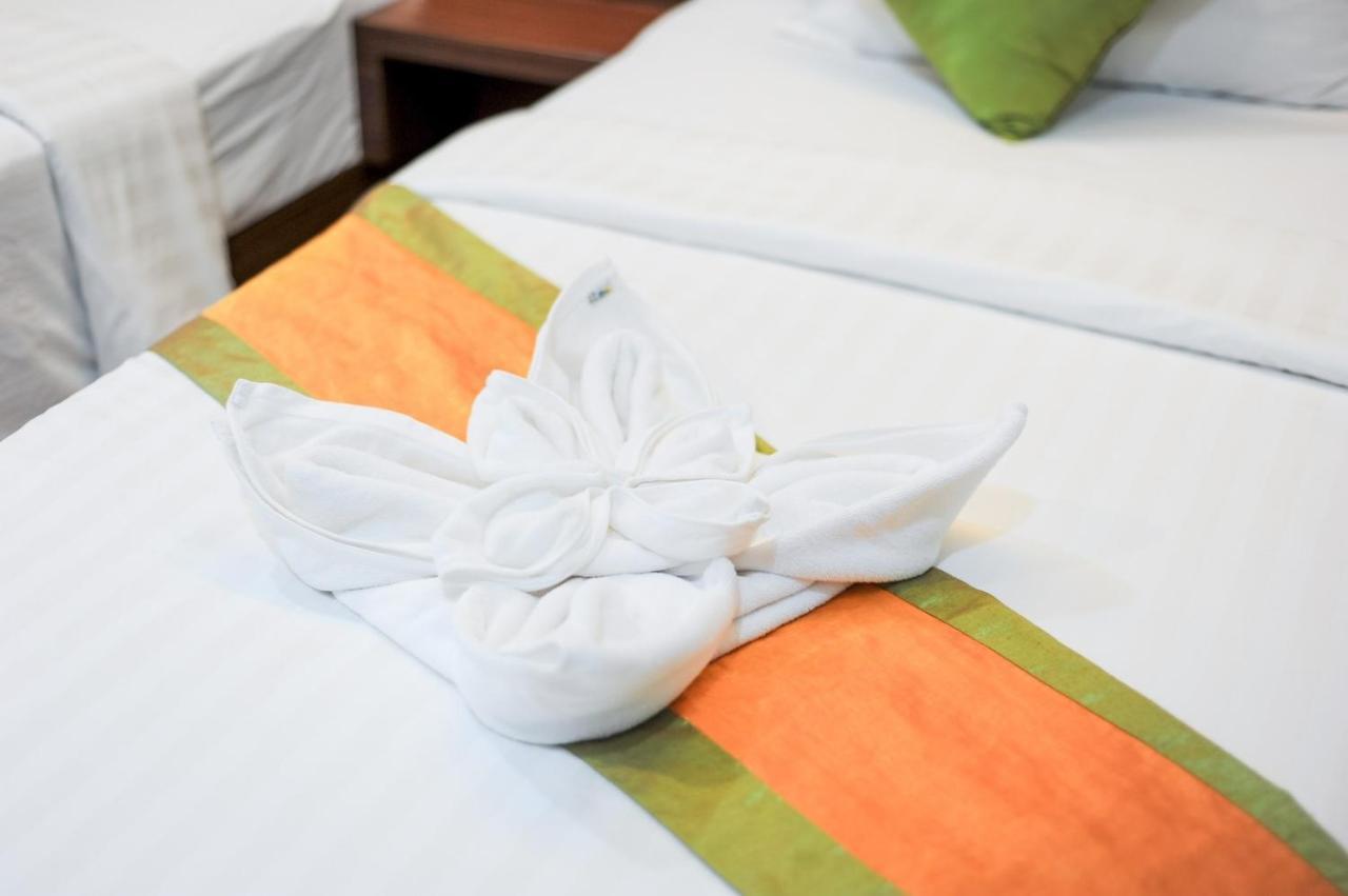The S.G Hotel Buriram Extérieur photo