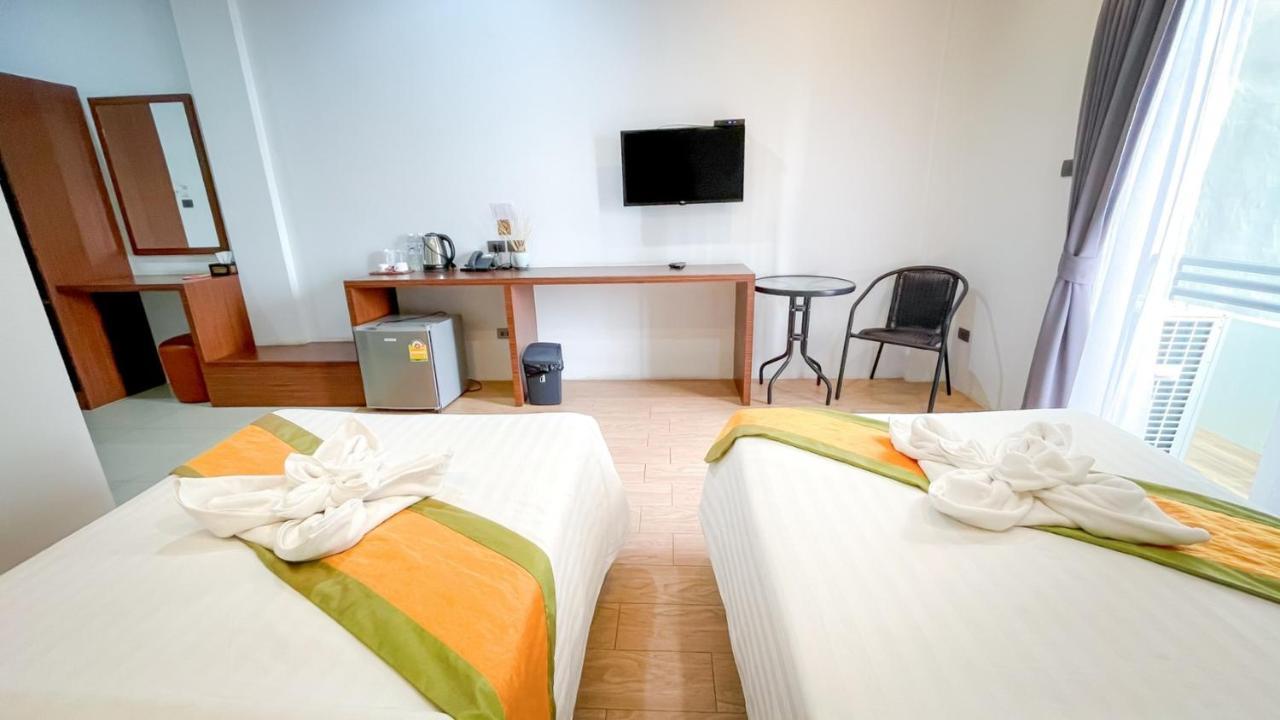 The S.G Hotel Buriram Extérieur photo