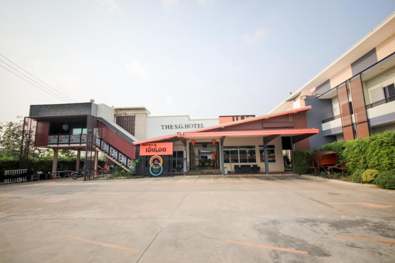 The S.G Hotel Buriram Extérieur photo