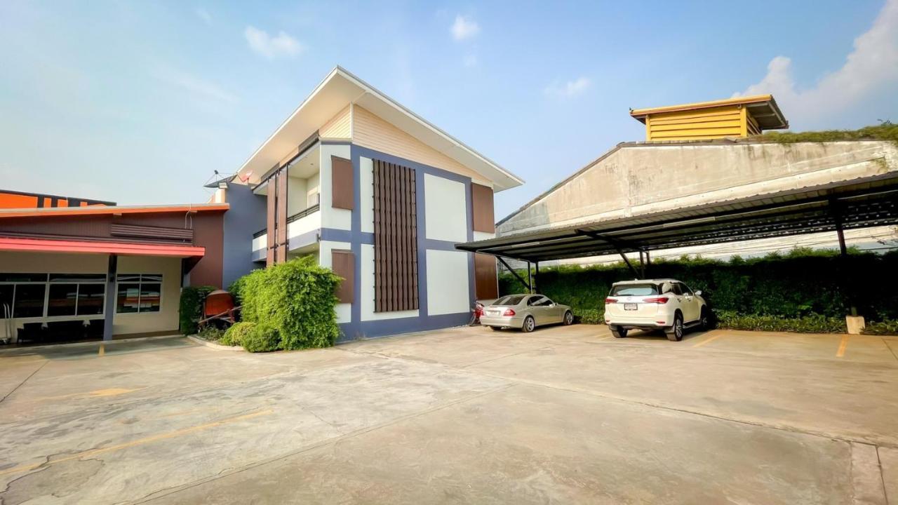 The S.G Hotel Buriram Extérieur photo