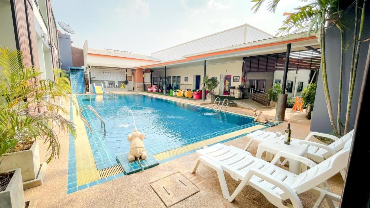 The S.G Hotel Buriram Extérieur photo