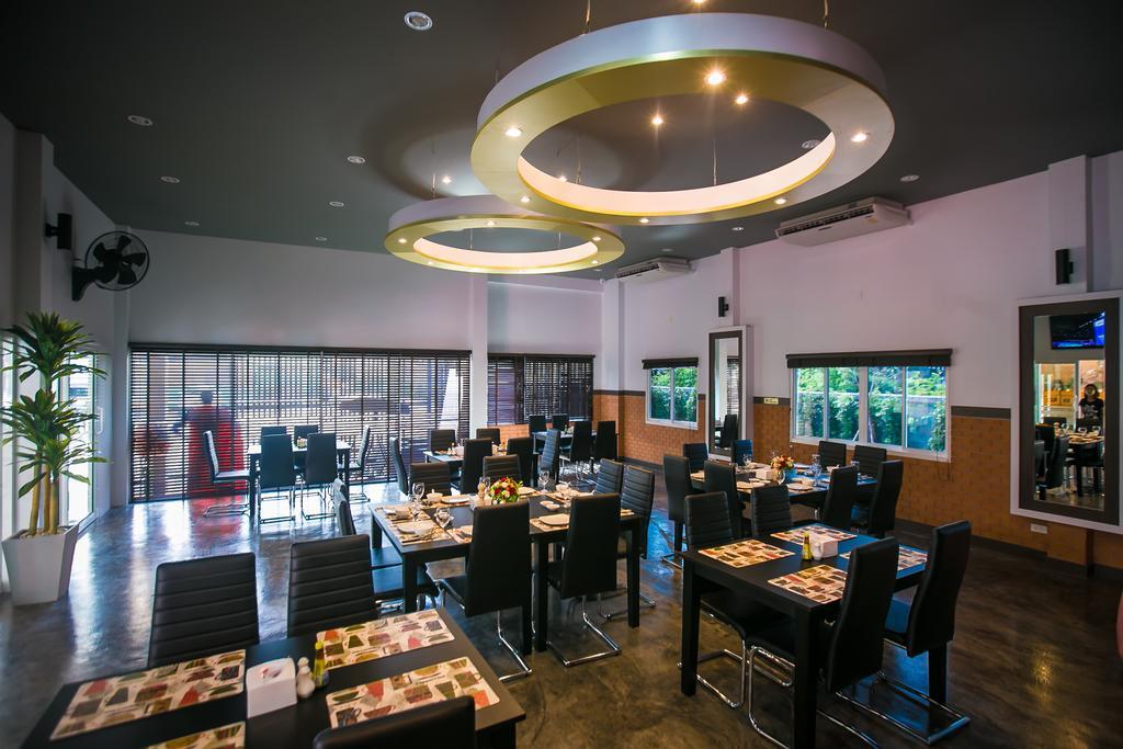 The S.G Hotel Buriram Extérieur photo