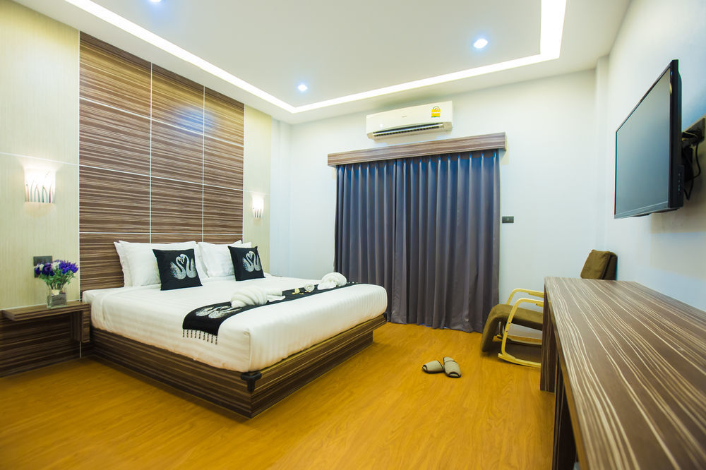The S.G Hotel Buriram Extérieur photo
