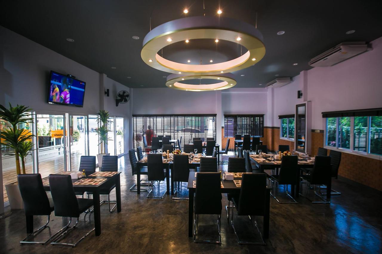 The S.G Hotel Buriram Extérieur photo